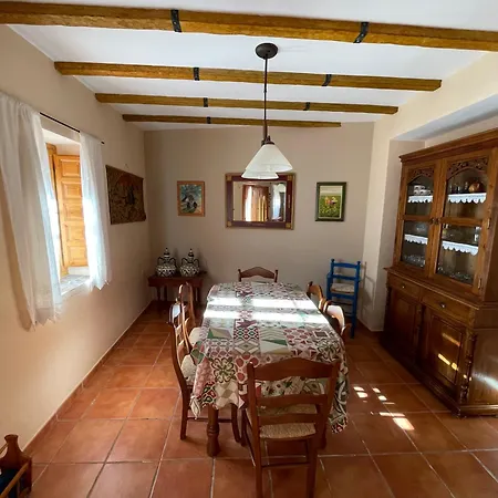 Casa Petra : Bonita En Yunquera